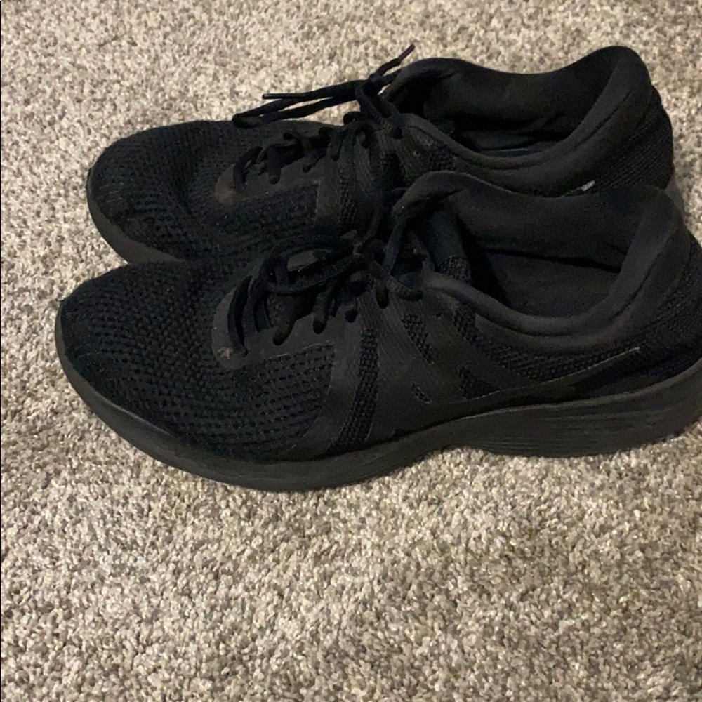 Nike Men's Revolution 4 Running Shoes